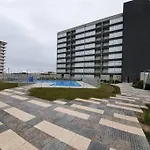 Depto Dentro De Condominio. Seguridad 24 Horas.